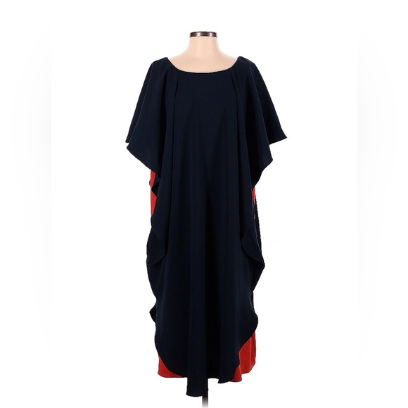 Casual dress - Picture 1 of 2